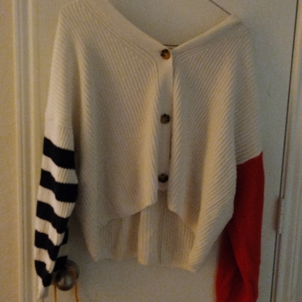 baggy cardigan
